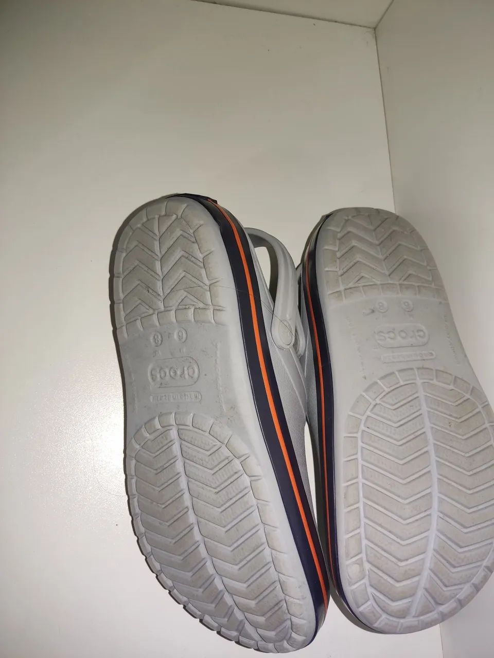 Crocs com bottons  - Foto 4