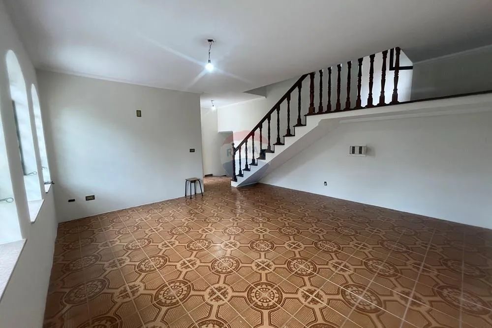 EXCELENTE NEGÓCIO! SOBRADO 280m² COM DOCUMENTAÇÃO OK PARA FINANCIAR! - Foto 5