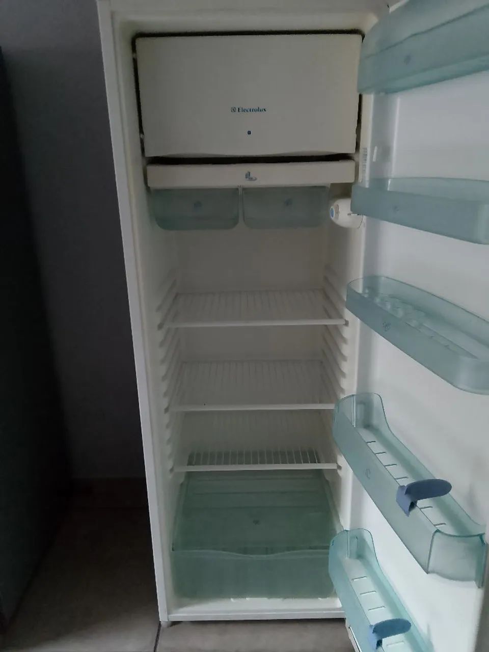 Geladeira Eletrolux  - Foto 4