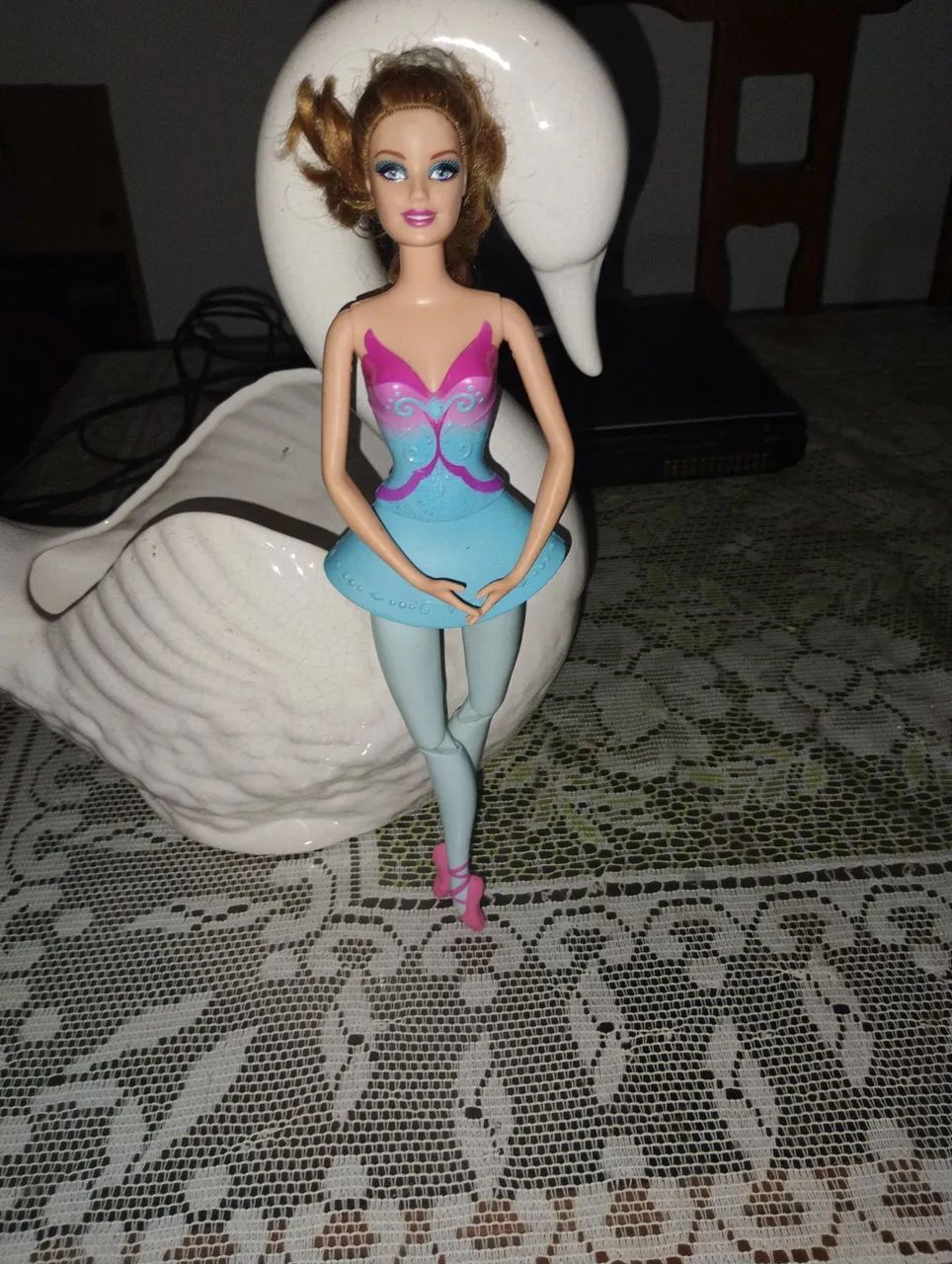 Vendo uma boneca Barbie bailarina  - Foto 3