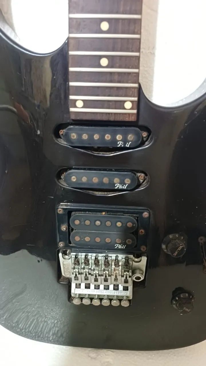 Guitarra Phill super strato - Foto 3