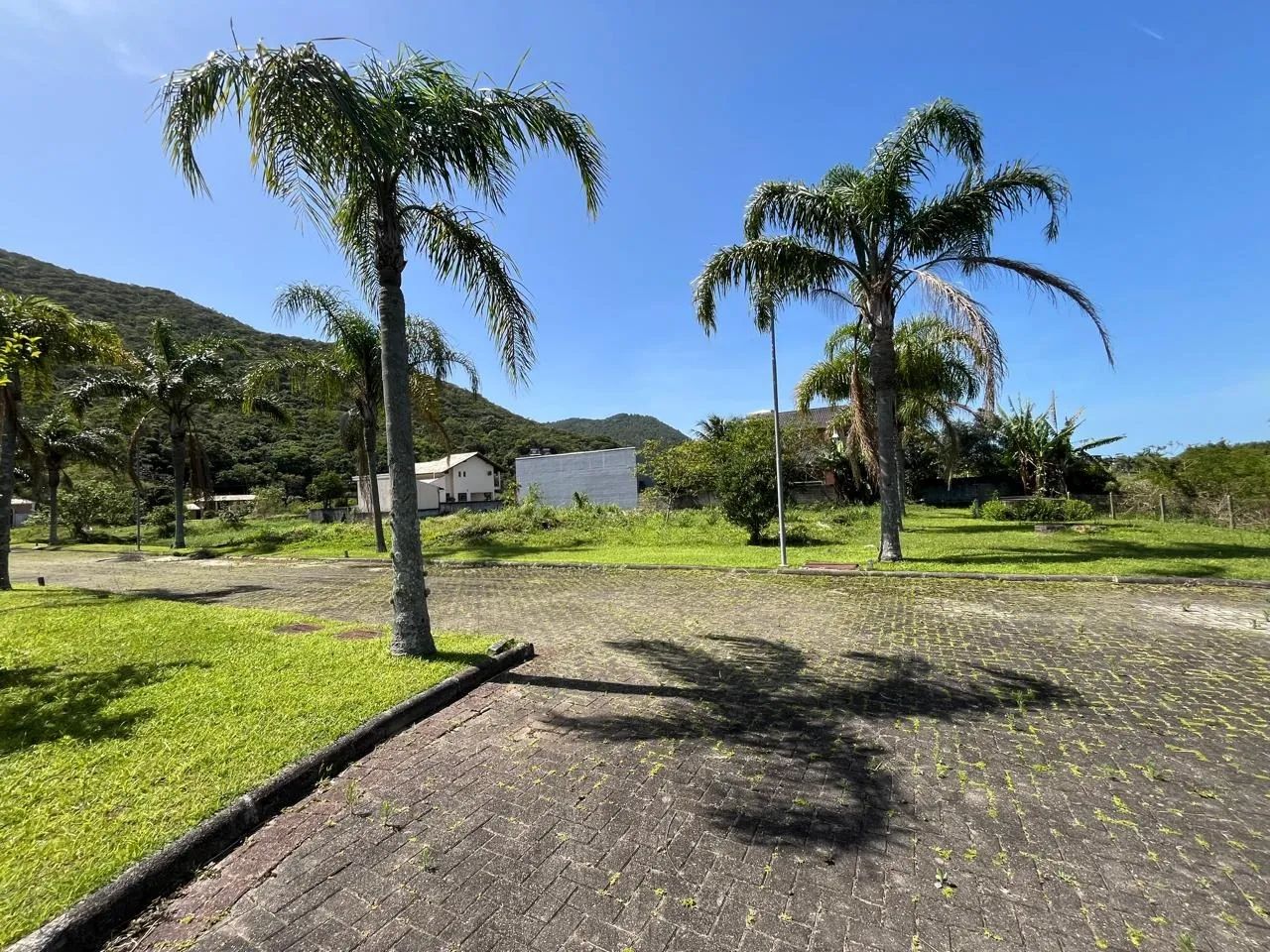 Terreno com 375 m2 no bairro Pântano do Sul em Florianópolis SC - Foto 2
