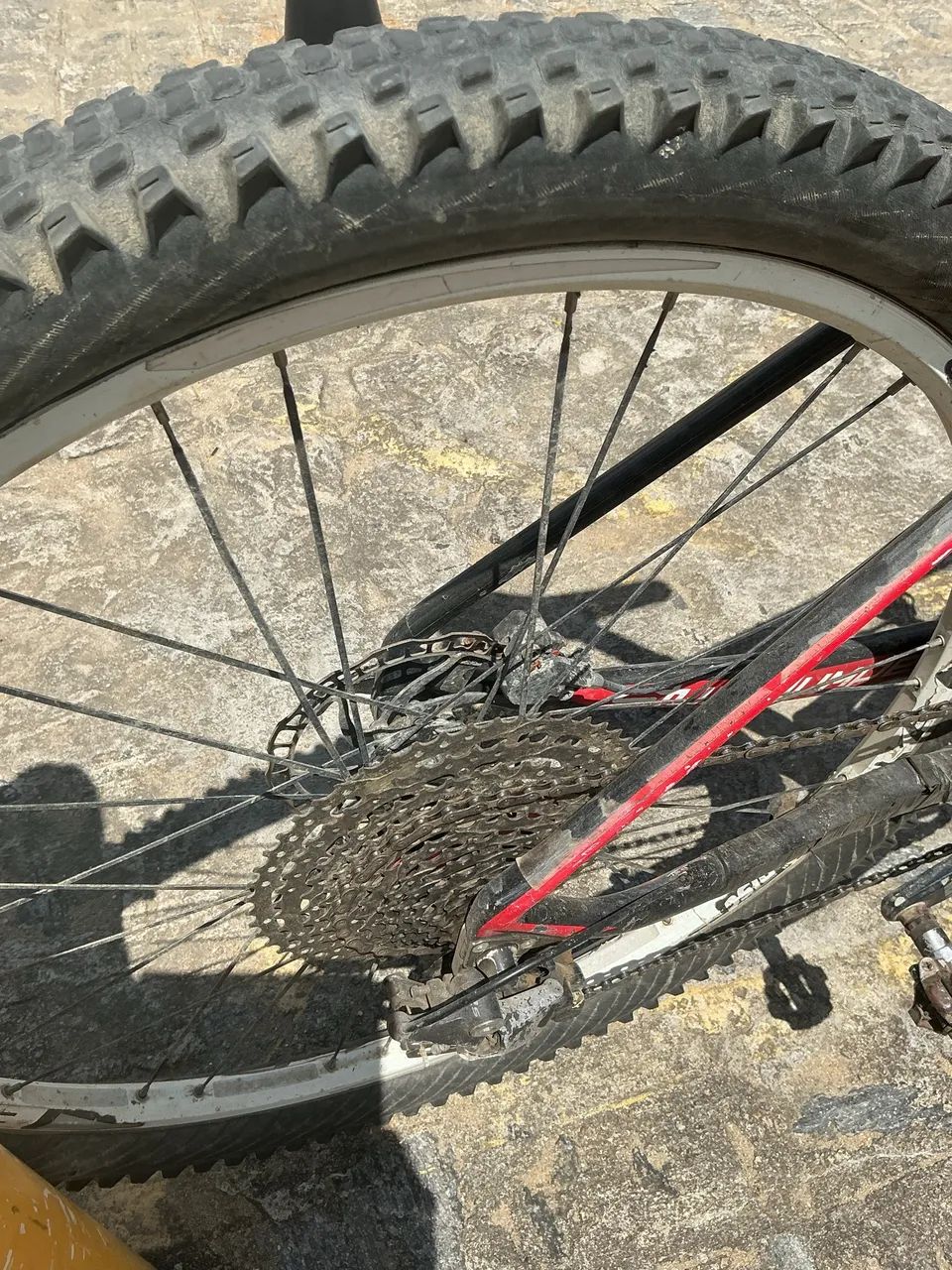 Bicicleta de carbono MTB aro 29 - Foto 5
