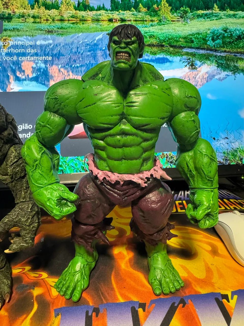 Marvel Select Abominável e Hulk - Foto 3