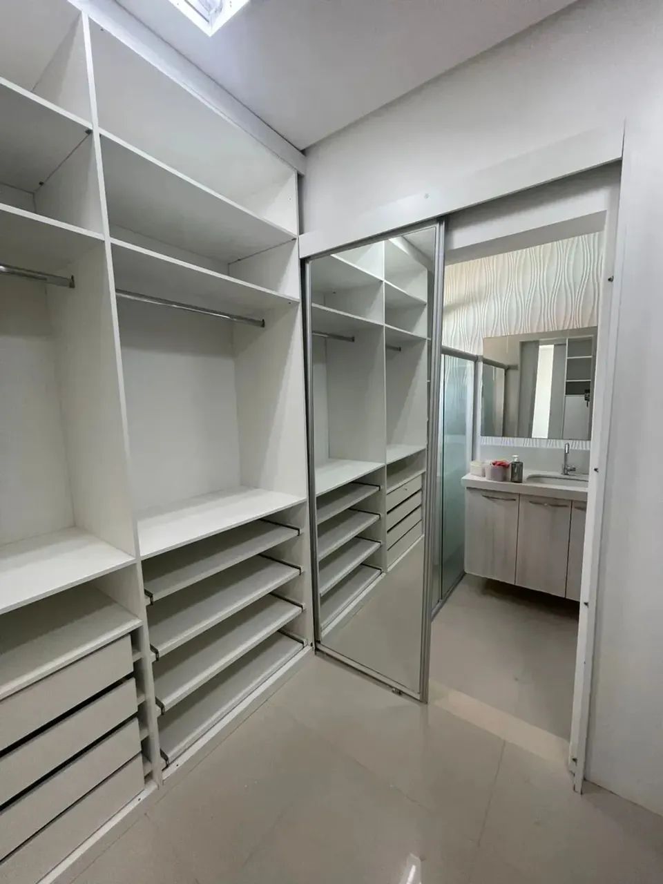 Imóvel para aluguel possui 200 metros quadrados com 3 quartos - Foto 3