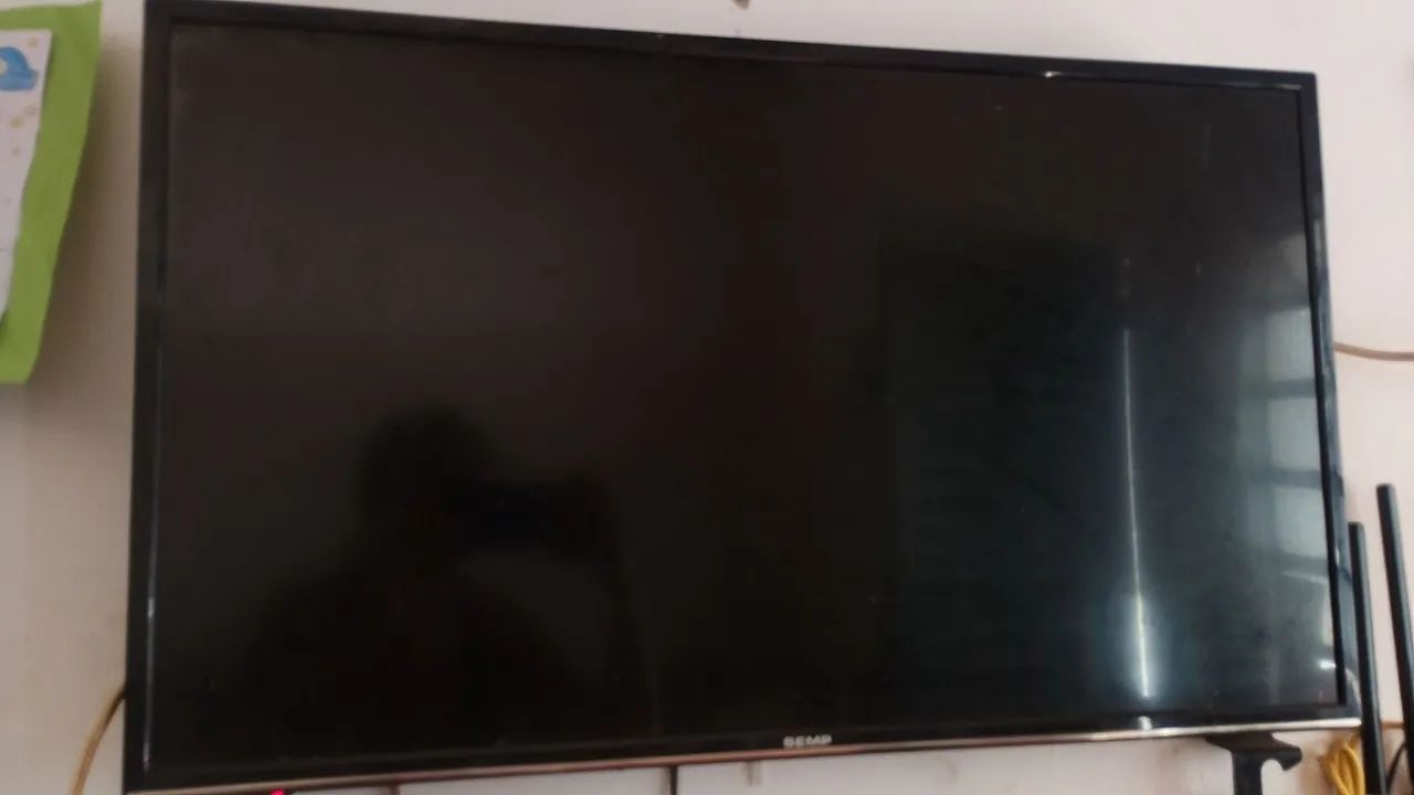 Vendendo tv Semp 