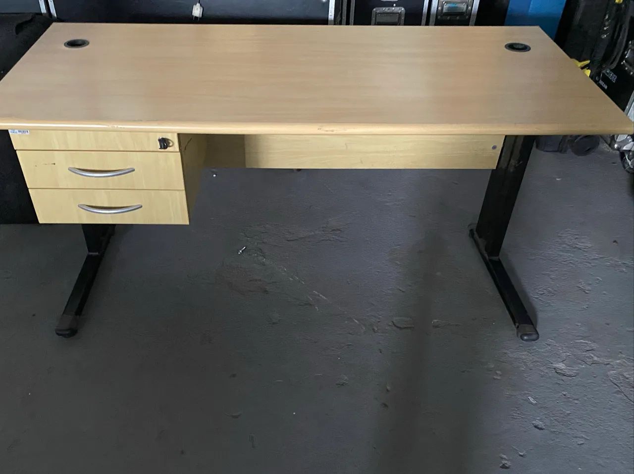Vendo mesa de escritório 