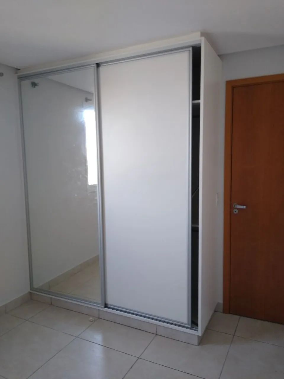 Alugo apartamento 