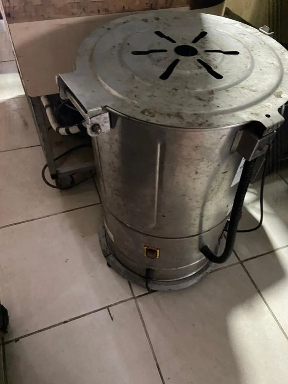 MAQUINA DE DESCASCAR BATATAS E ALHO - Foto 2