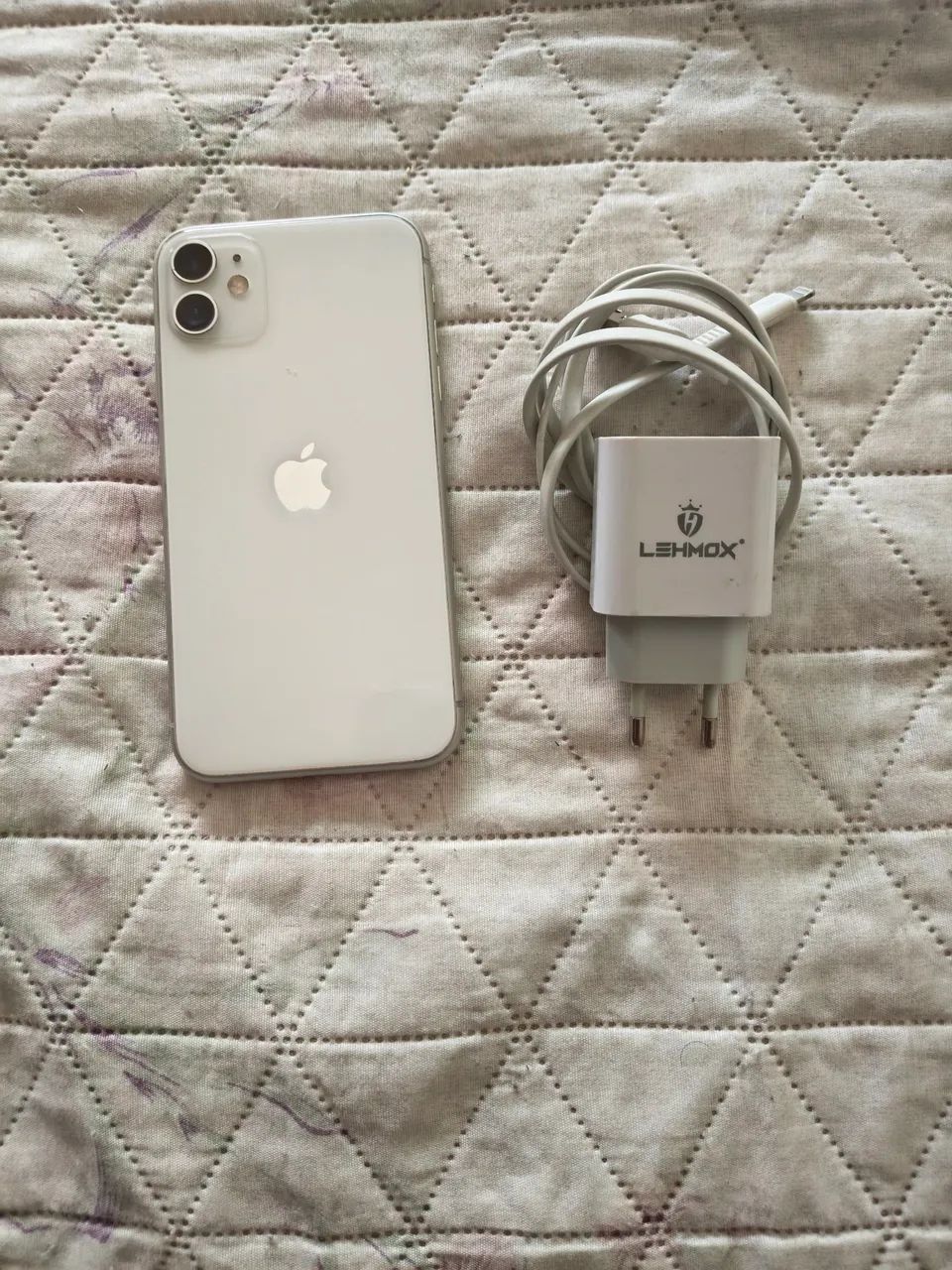 iPhone 11 64GB bateria 82% - Foto 2
