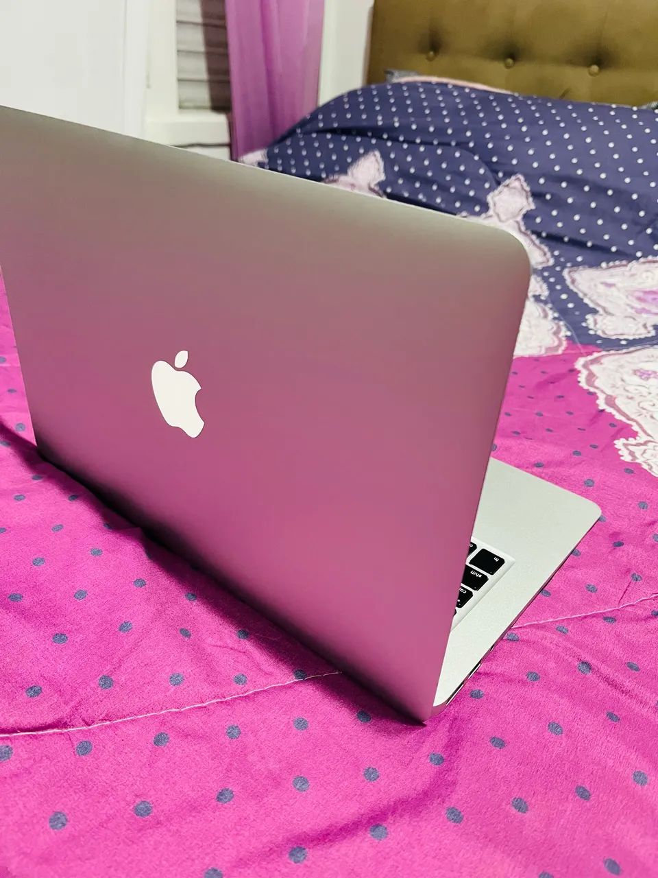 MacBook 13