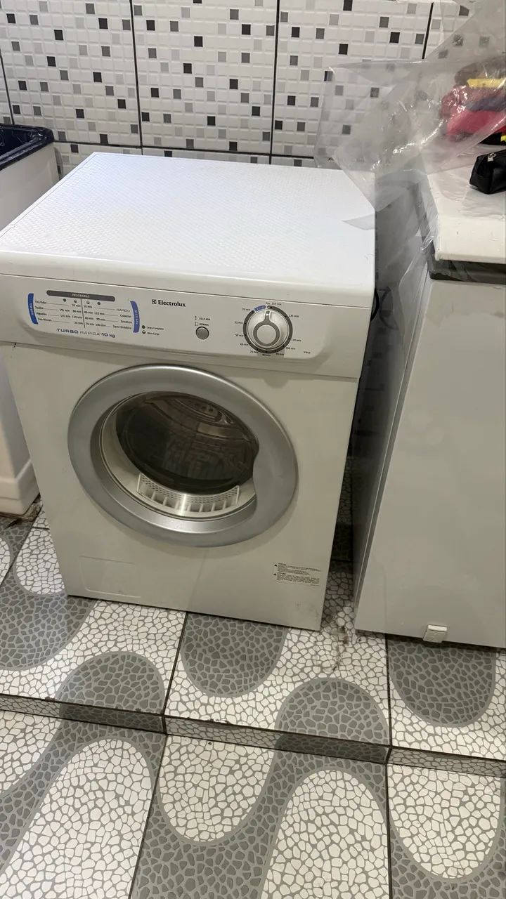 Secadora Electrolux semi nova  - Foto 2