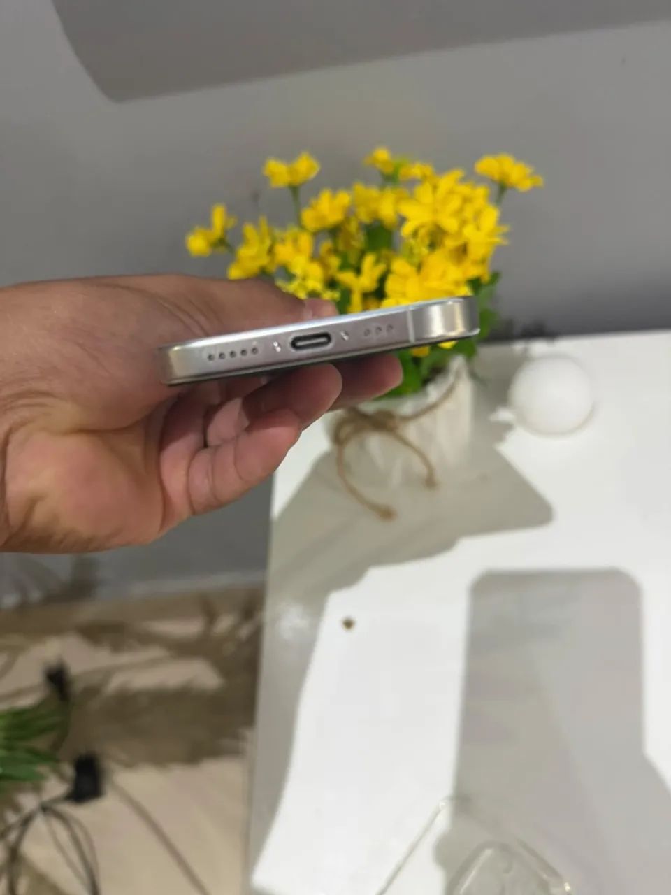 iPhone 16 pro 100 % de bateria  - Foto 4