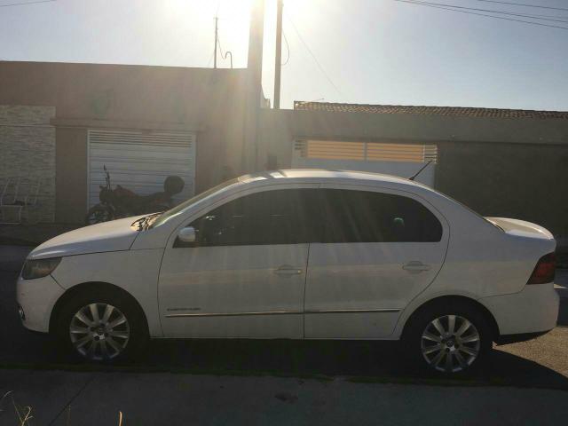 Voyage 1.6 com gnv $20.000 - Foto 3