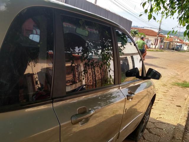Vende se ou troco um Fiat Stilo 2008 modelo 2009 - Foto 13