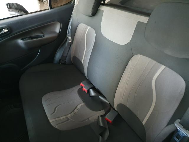 Fiat Uno 1.0 Way 2015 - Foto 13