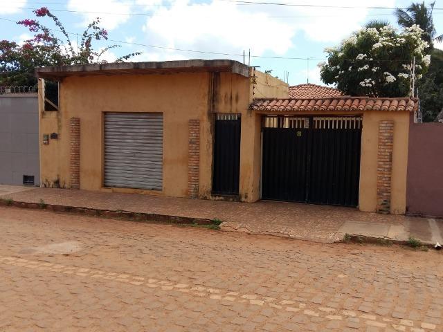 Ótima Casa com piscina e Ponto Comercial - Foto 3