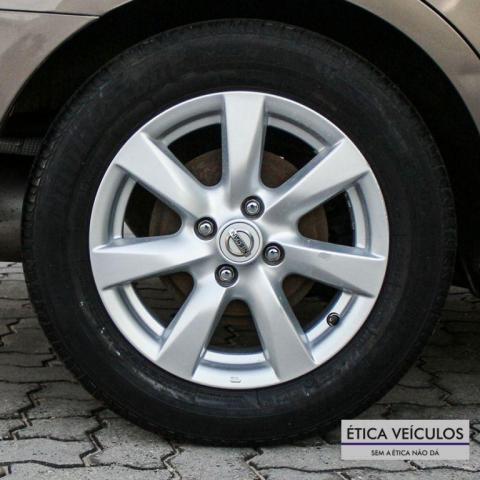 VERSA SL 1.6 16V Flex Fuel 4p Mec. - Foto 8