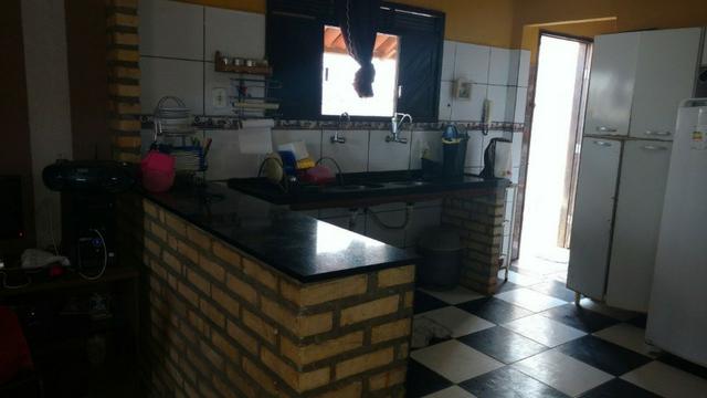 Ótima Casa com piscina e Ponto Comercial - Foto 8