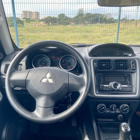 Mitsubishi Pajero Tr4 2.0 Manual Flex 4x2 - 2015 - Foto 9