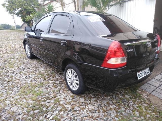 Etios - Foto 2