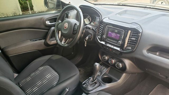 Fiat TORO Freedom AT6 1.8 ano 2018 16V, cor prata, otimo estado - Foto 7