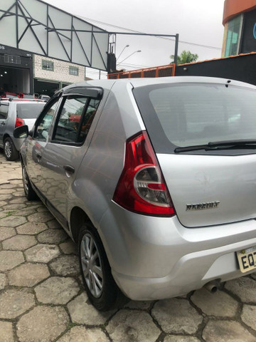 Sandero exp. 1.0 Flex oportunidade - Foto 2