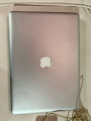 Macbook pro 2010 (reparar ou tirar peças) 