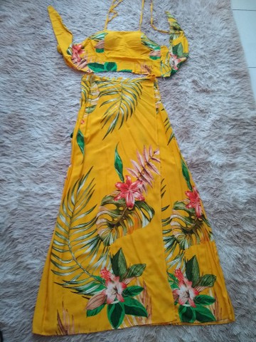 Conjunto de saia e crooped 