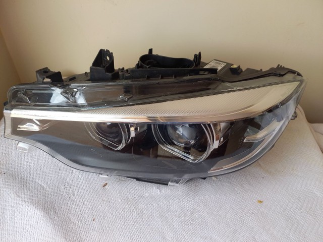 Farol BMW428i,420i,520i,12/13 LE