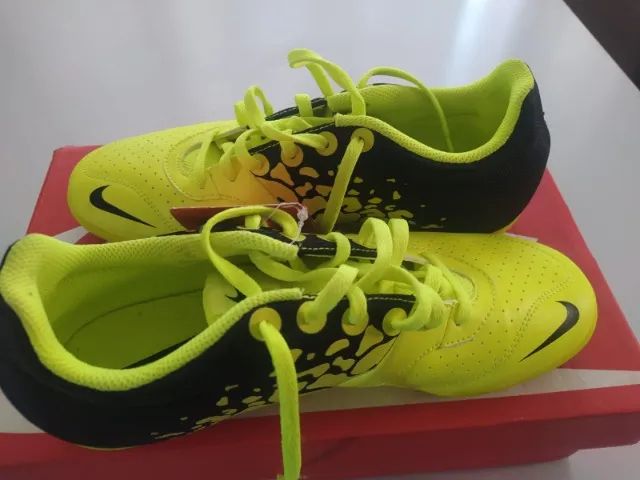 Chuteira nike hot sale importada