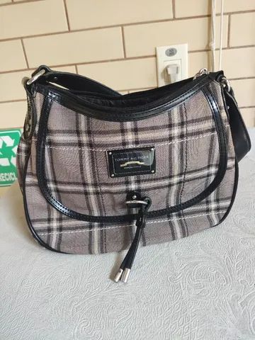 Bolsa Tommy Hilfiger.