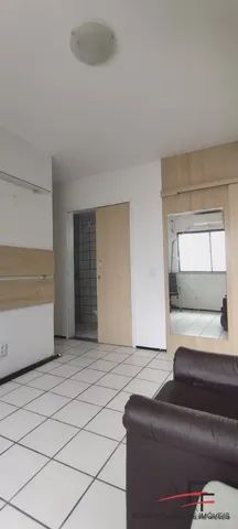 Apartamento mobiliado com 3 quartos no Condomínio Edifício Athenas. - AP53139
