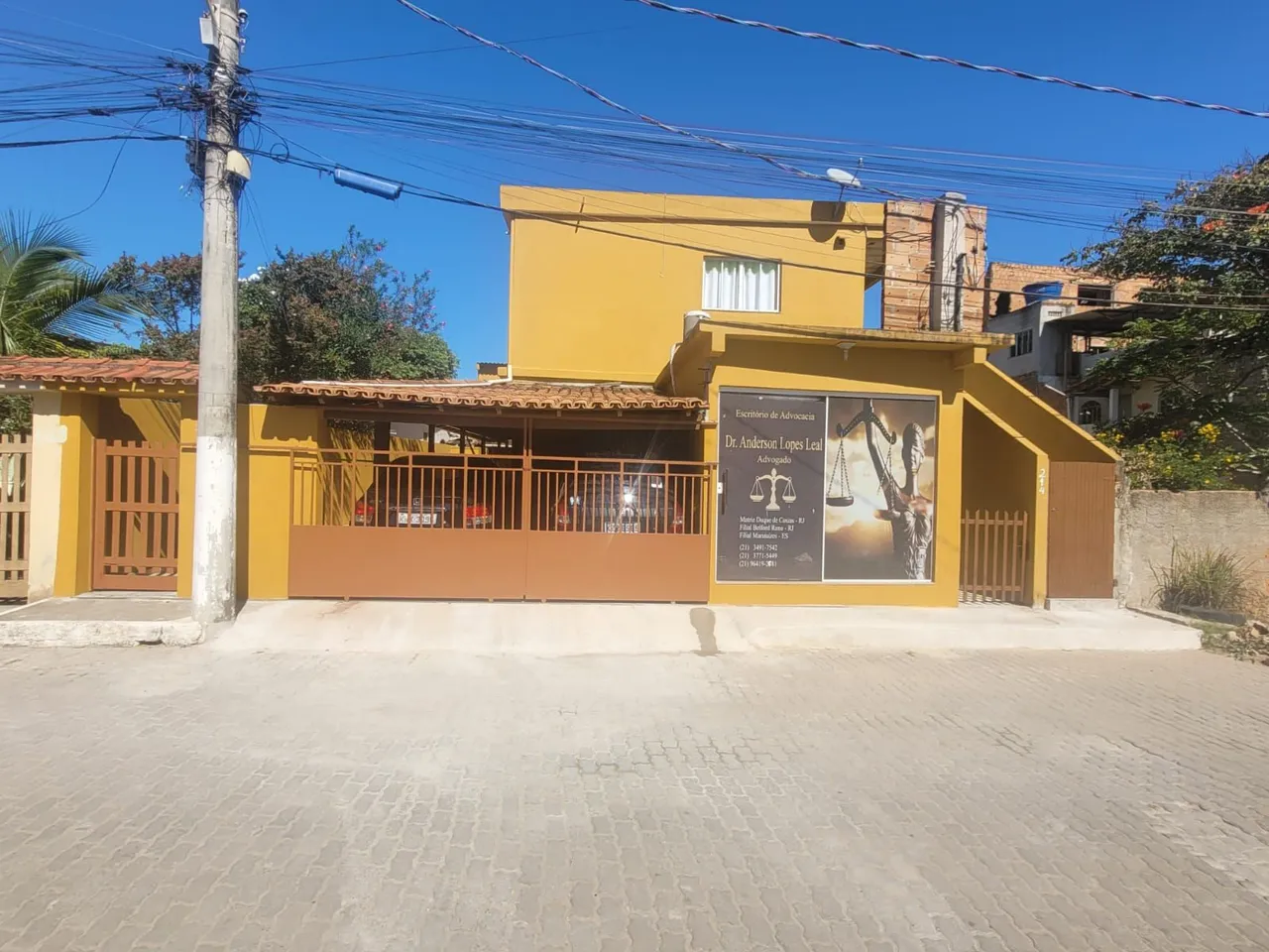 VENDO OU TROCO 5 CASAS + 1 LOJA EM CIDADE NOVA