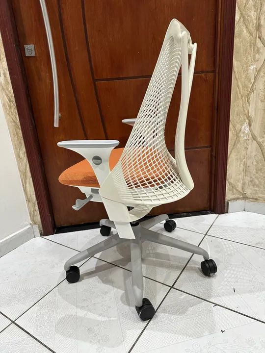 Cadeira de Escritório Herman Miller Aeron - Foto 5