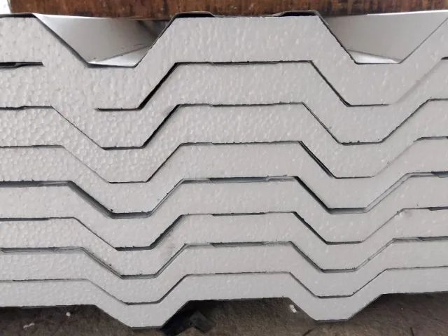 Telhas Galvanizadas Semi-Sanduiche - Foto 2