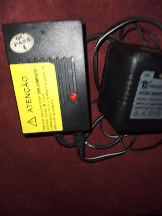 FONTE DE ALIMENTAÇÃO YIXIN ELETRONIC 9V/200MA COM UM MODULO  - Foto 2
