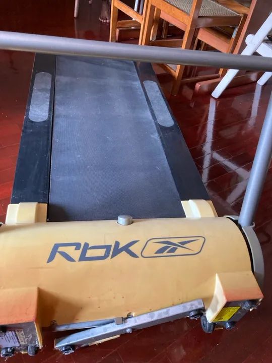 Esteira Rebook  - Foto 3