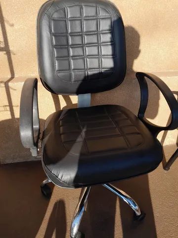 CADEIRA GIRATÓRIA, LEIAM: - Foto 2