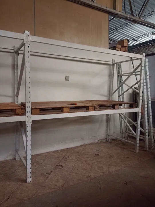 Estante de Metal Porta Pallet para armazenamento Usado. - Ideal para Organizar seu Espaço