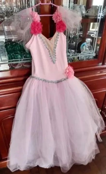 Vestido infanto juvenil Princesas - Foto 5