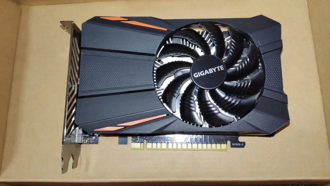 Placa de Vídeo Gigabyte GeForce GTX 1050Ti D5 4GB 128Bit GDDR5 GV-N105TD5-4GD