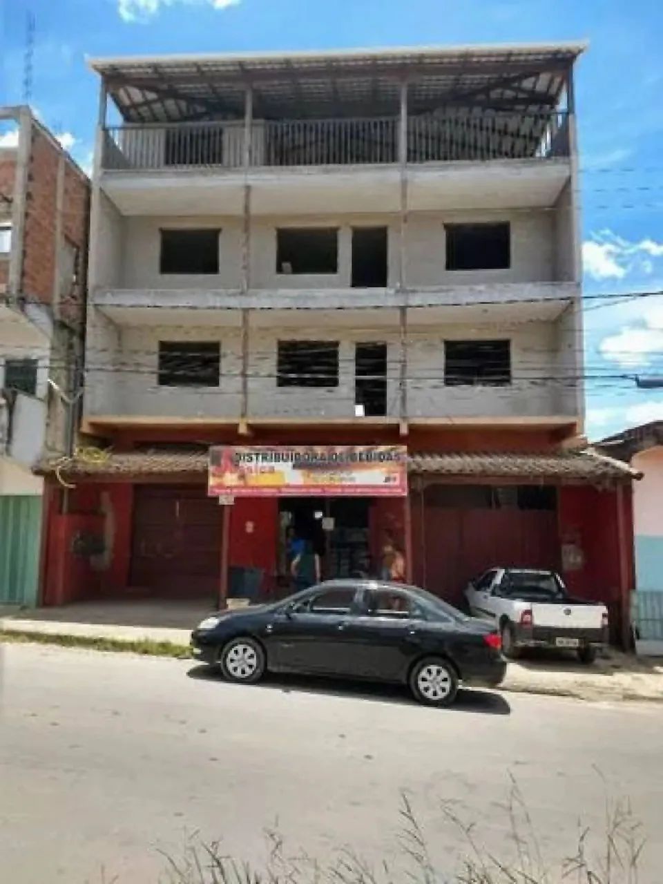 Prédio / Edifício Inteiro Comercial Para Vender com 04 quartos no bairro Condomínio Nossa 