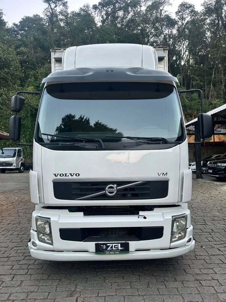 Volvo VM 330 8X2