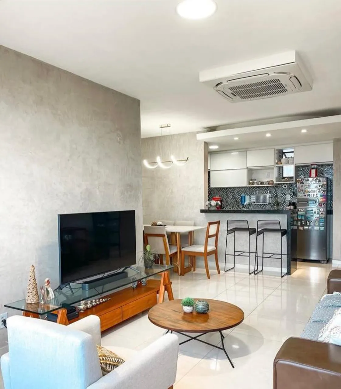 VENDO APARTAMENTO REFORMADO COM 72 m² NO RENASCENÇA