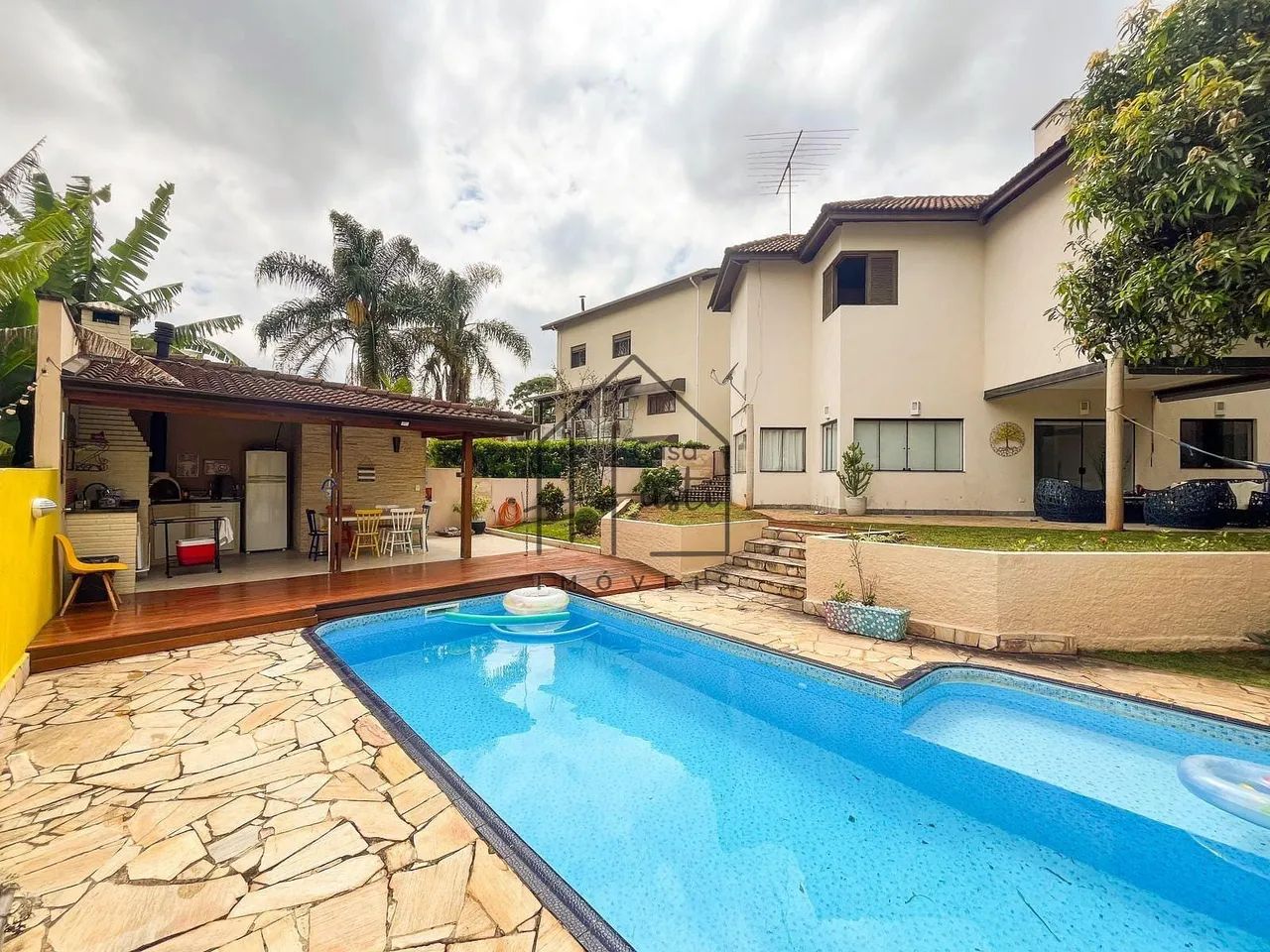 Casa com 4 suítes à venda, 242m² por R$ 1.700.000 - Condomínio Nova Higienópolis - Jardim 