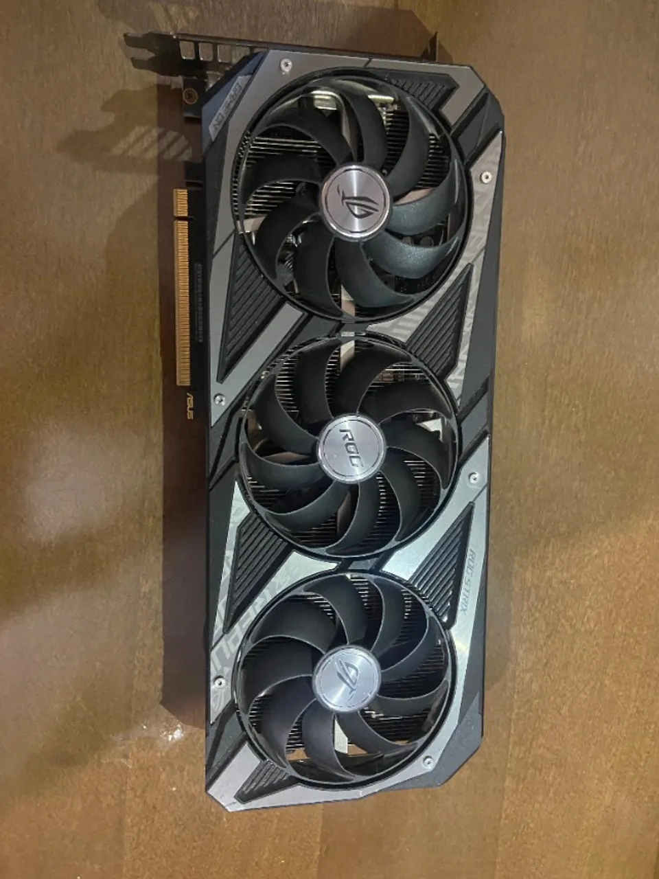 Placa de vídeo RTX 3050 - ASUS ROG STRIX - 8gb