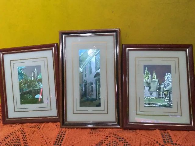 Conjunto  de   três  quadros  decorativos 