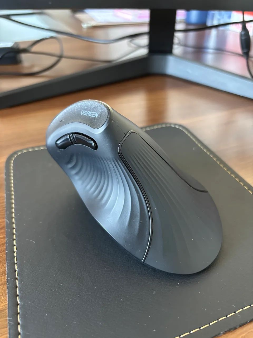Mouse Vertical UGREEN Ergonômico 4000DPI - Novo - Foto 2