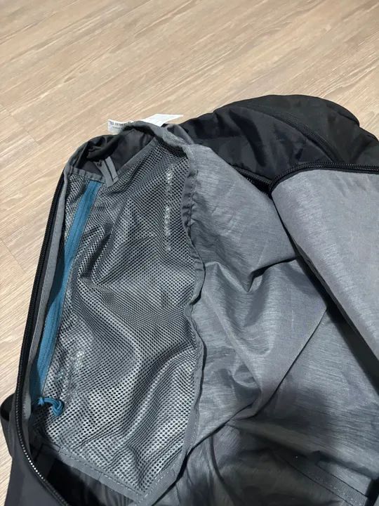 Bolsa Deuter Duffel Aviant 70 - Foto 5